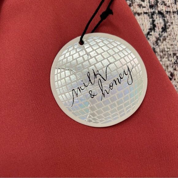 NWT Milk & Honey Rust Overlap Shorts Size Large - Picture 2 of 10